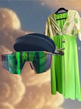 Scott Green Mirrored Sports Sunglasses Lens